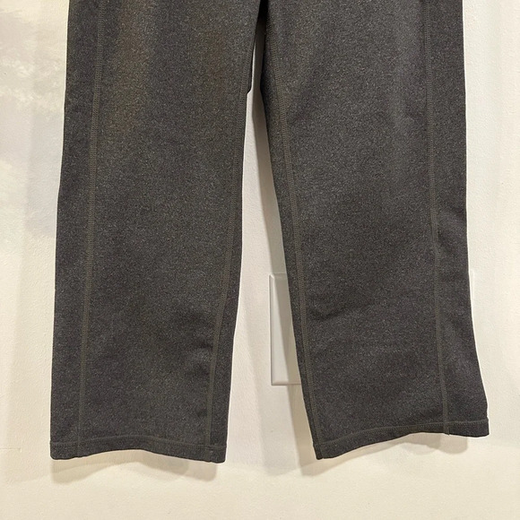 Athleta Womens Small Y2K Kick Booty Straight Leg Crop Legging Gray Capri Yoga - Picture 2 of 6